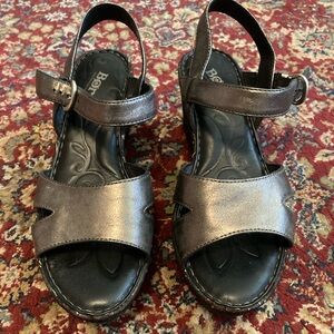 Women's Born Wedge Metallic Sandals